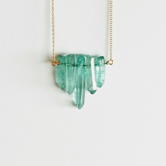 ✨️HP✨️ Maimoda Aqua Crystal Quartz Points Necklace - Picture 4 of 5